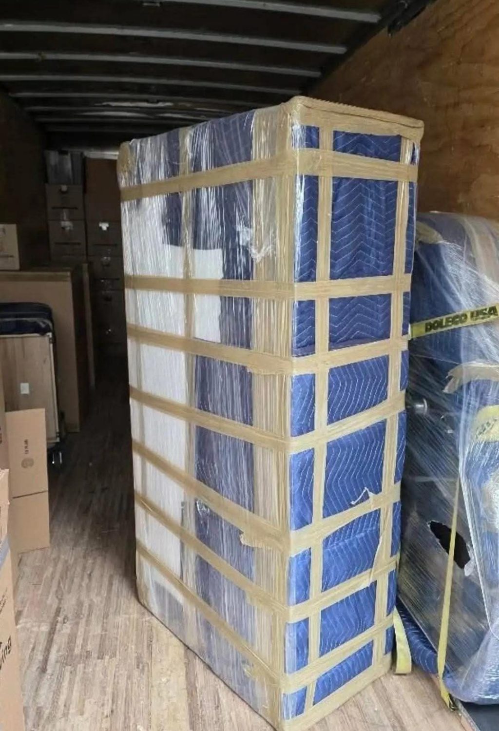 Expert Long Distance Moving Services for Families and Businesses